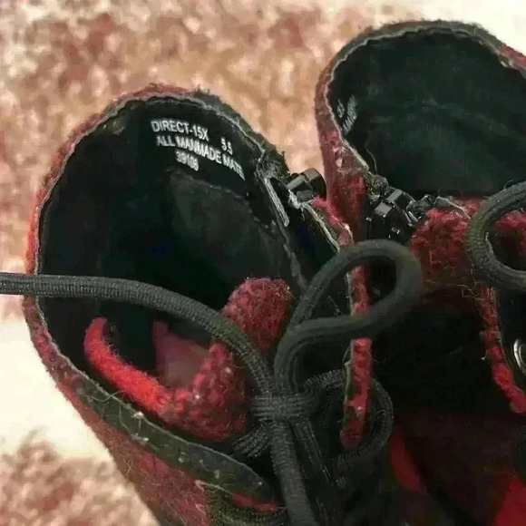 Bamboo Black and Red Buffalo Plaid Low Heel Combat Boots Size‎ 5 1/2 - Picture 3 of 4